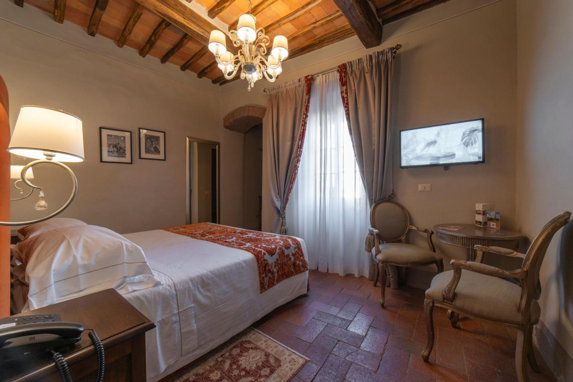 Palazzo Leopoldo Dimora Storica & Spa Radda in Chianti Bagian luar foto